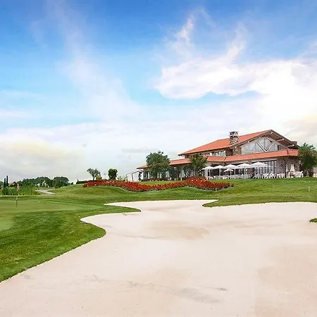 מלון Garda San Vigilio Golf 4*